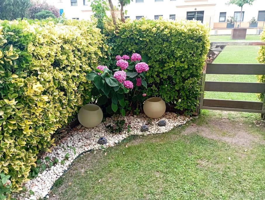 Apartamento En Primera Linea De Mar Rosas Exteriör bild