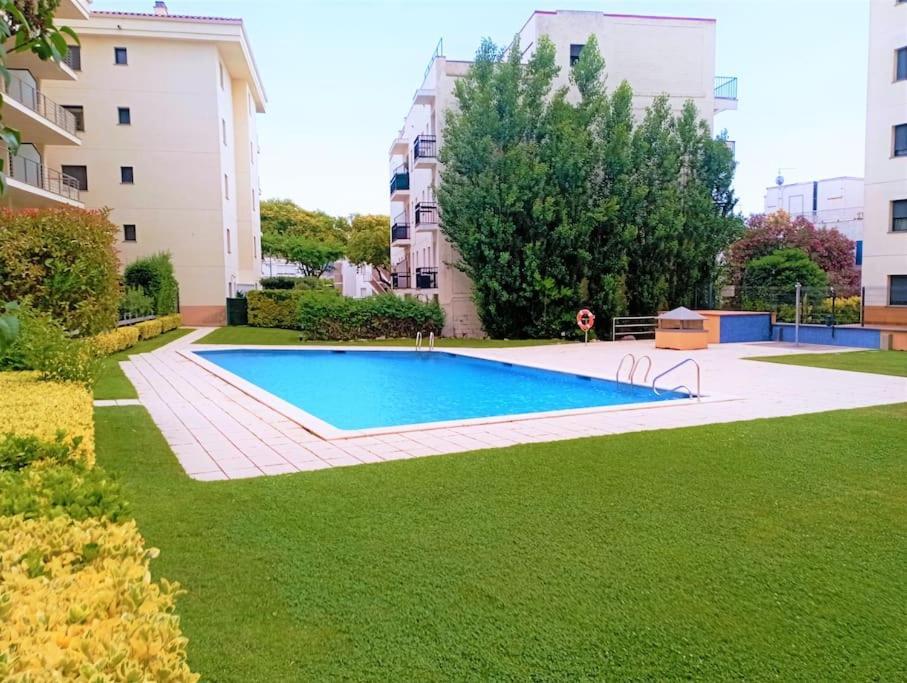 Apartamento En Primera Linea De Mar Rosas Exteriör bild
