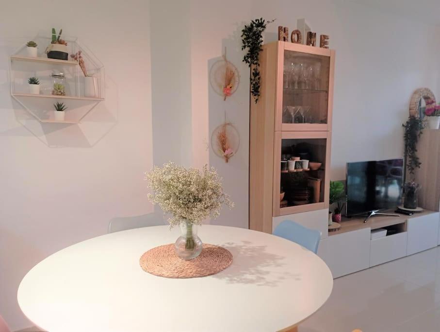 Apartamento En Primera Linea De Mar Rosas Exteriör bild