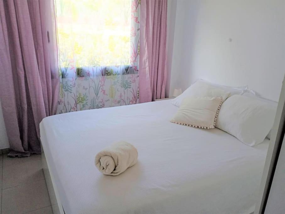 Apartamento En Primera Linea De Mar Rosas Exteriör bild