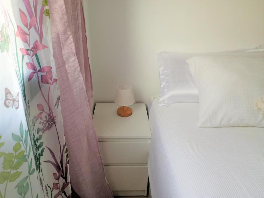 Apartamento En Primera Linea De Mar Rosas Exteriör bild