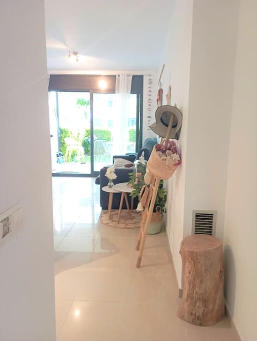 Apartamento En Primera Linea De Mar Rosas Exteriör bild