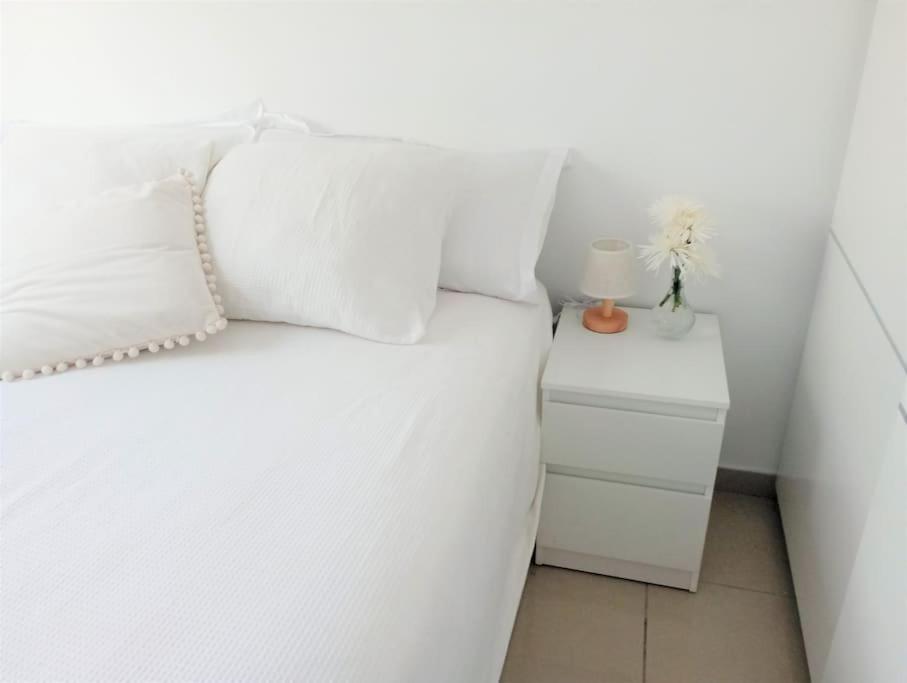 Apartamento En Primera Linea De Mar Rosas Exteriör bild